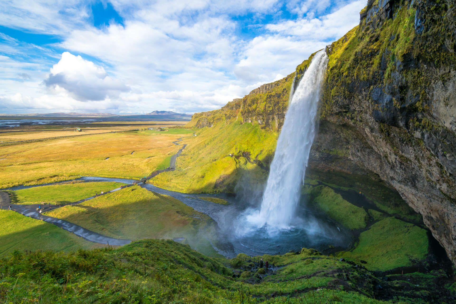 South Coast Waterfalls, Glacier & Black Sand Beach Tour