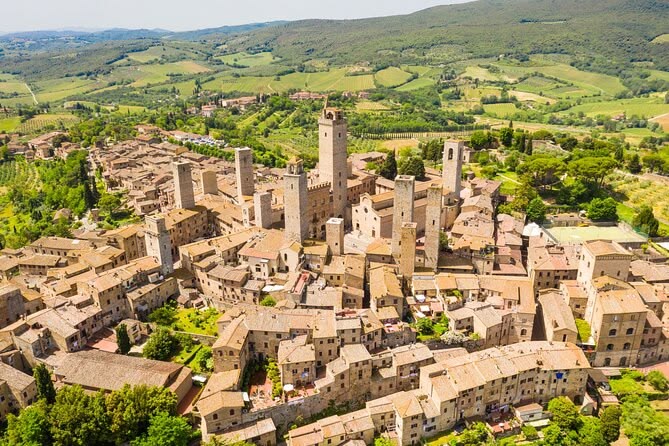 HIGHLIGHTS OF TUSCANY SEMI PRIVATE TOUR: PISA, SIENA AND SAN GIMIGNANO FROM FLORENCE WITH LUNCH AND WINE TASTING