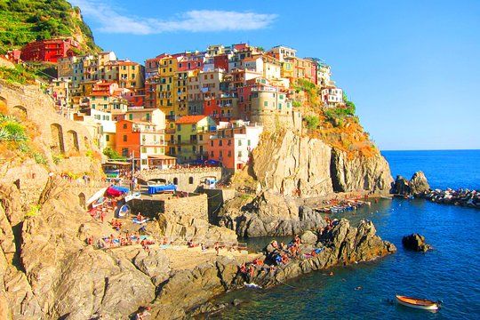 FULL DAY EXCURSION TO CINQUE TERRE NATIONAL PARK WITH OPTIONAL STREET FOOD LUNCH