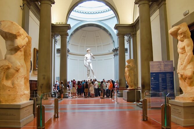 BEST OF FLORENCE WALKING TOUR & ACCADEMIA GALLERY - MONOLINGUAL SMALL GROUP TOUR