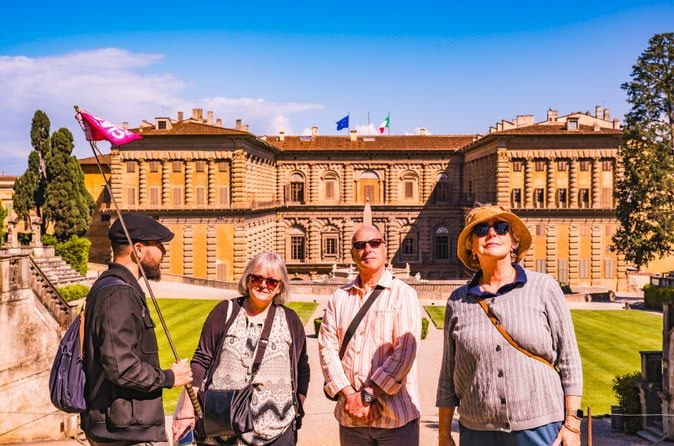 BOBOLI GARDENS AND PITTI PALACE GUIDED SMALL GROUP TOUR: WELCOME TO MEDICI FAMILY'S ROYAL PALACE