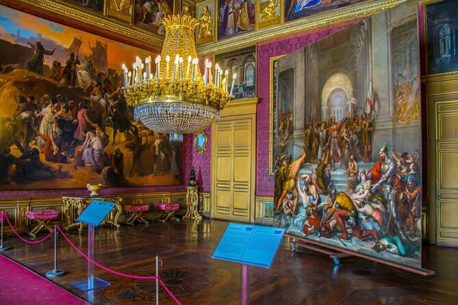 ROYAL TURIN PRIVATE TOUR: DISCOVER THE ROYAL PALACE WITH LOCAL GUIDE WITH SKIP THE LINE PASSES