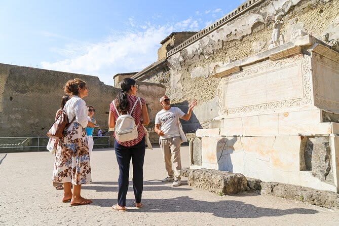 PRIVATE GUIDED TOUR OF POMPEII WITH SKIP THE LINE TICKETS AND TRANSPORTATION