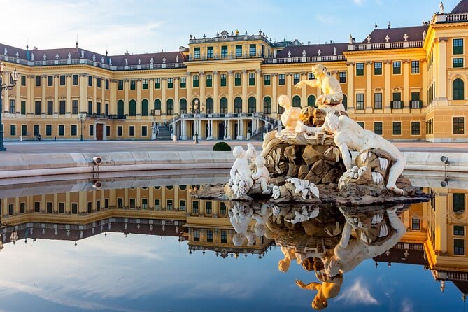Schoenbrunn Palace Guided Tour & City Tour