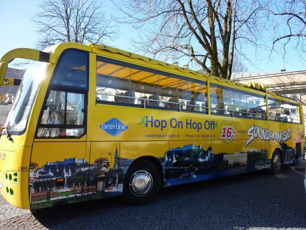 Salzburg: Hop-on Hop-off City Tour